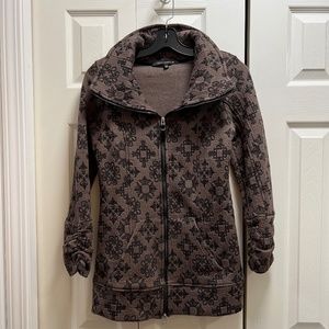 Jacket/coat by Tonia Debellis in a thick knit fabric, lightly worn